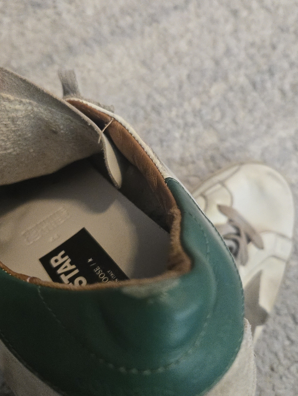 Golden Goose Super-Star Leather Low-Top Sneakers - White/Green 44, 10, 10.5 - Picture 15 of 16